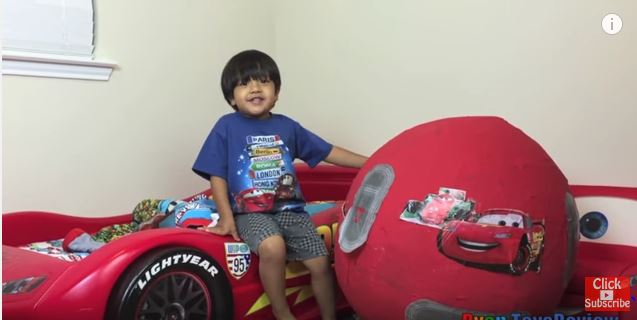 Chi è Ryan, lo youtuber da 11 milioni di dollari Chi è Ryan, lo youtuber da 11 milioni di dollari