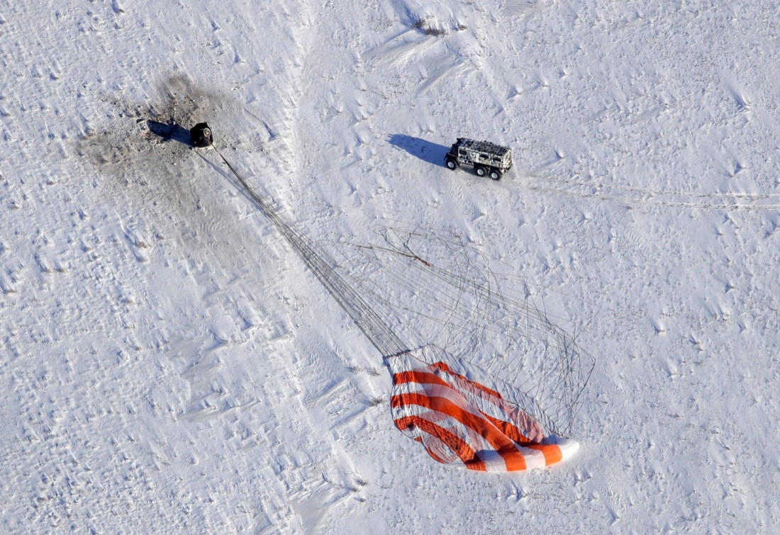 Il ritorno di Paolo Nespoli dallo spazio – FOTO Il ritorno di Paolo Nespoli dallo spazio – FOTO