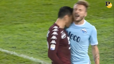 Immobile, la testata a Burdisso; espulso con il Var | video