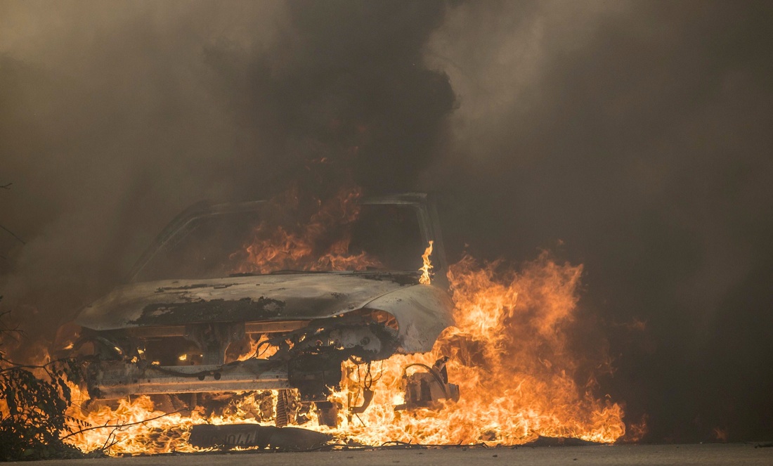 La California brucia ancora. Stato di emergenza anche a Los Angeles – FOTO La California brucia ancora. Stato di emergenza anche a Los Angeles – FOTO