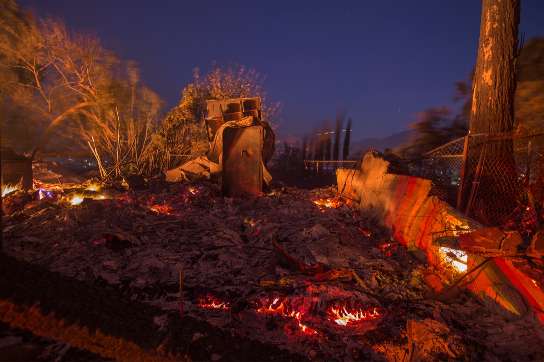 La California brucia ancora. Stato di emergenza anche a Los Angeles – FOTO La California brucia ancora. Stato di emergenza anche a Los Angeles – FOTO