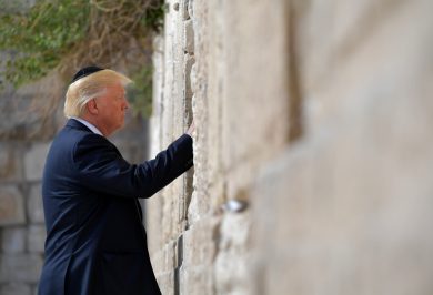 Se l’America sposta l’ambasciata da Tel Aviv a Gerusalemme