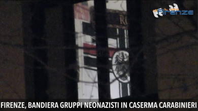 Bandiera nazista in una caserma dei Carabinieri a Firenze | video