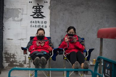 Cina: sniffer umani dell’aria per proteggere il Paese dalle puzze