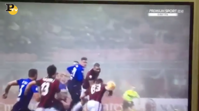 Cutrone, gol con fallo di mano in Milan-Lazio | video