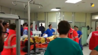 Treno deragliato a Pioltello: l’arrivo dei feriti in ospedale