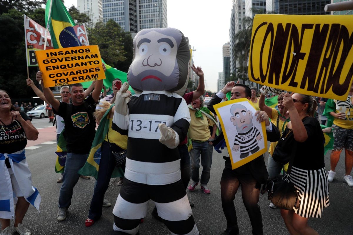 Galleria foto 'Brasile, perché Lula è stato condannato' - foto 7