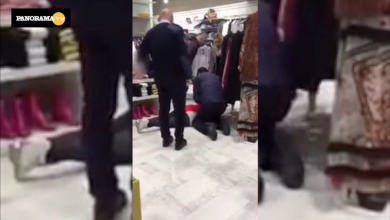 Donna perde le testa e sviene in negozio | video