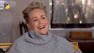 “Sei mai stata molestata?”, Sharon Stone risponde ridendo | video