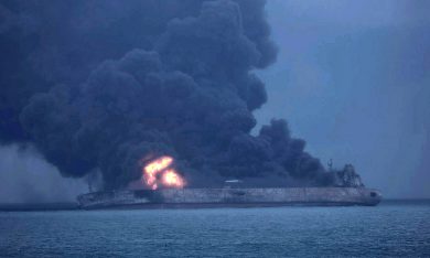 Petroliera affondata in Cina: i pericoli per l’ambiente