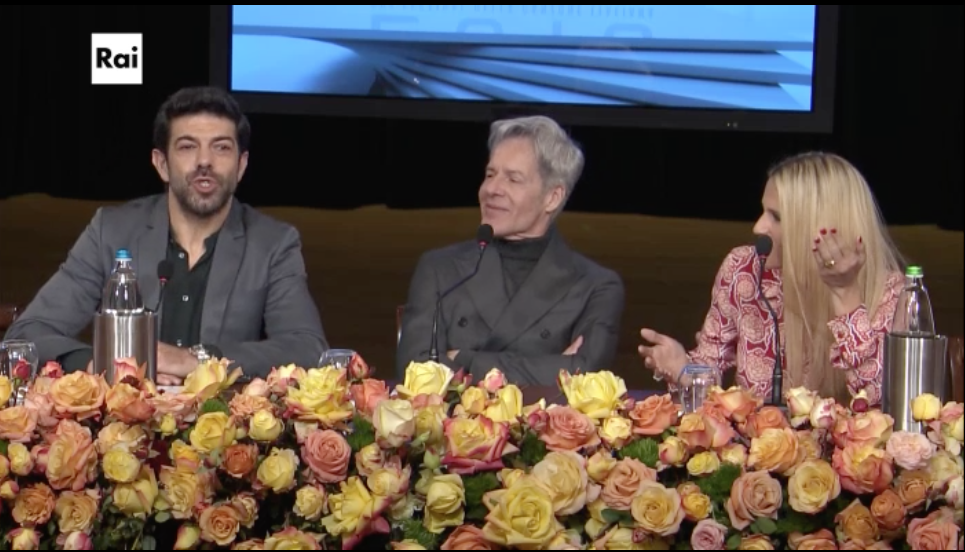 Sanremo 2018: Hunziker e Favino con Baglioni al Festival Sanremo 2018: Hunziker e Favino con Baglioni al Festival