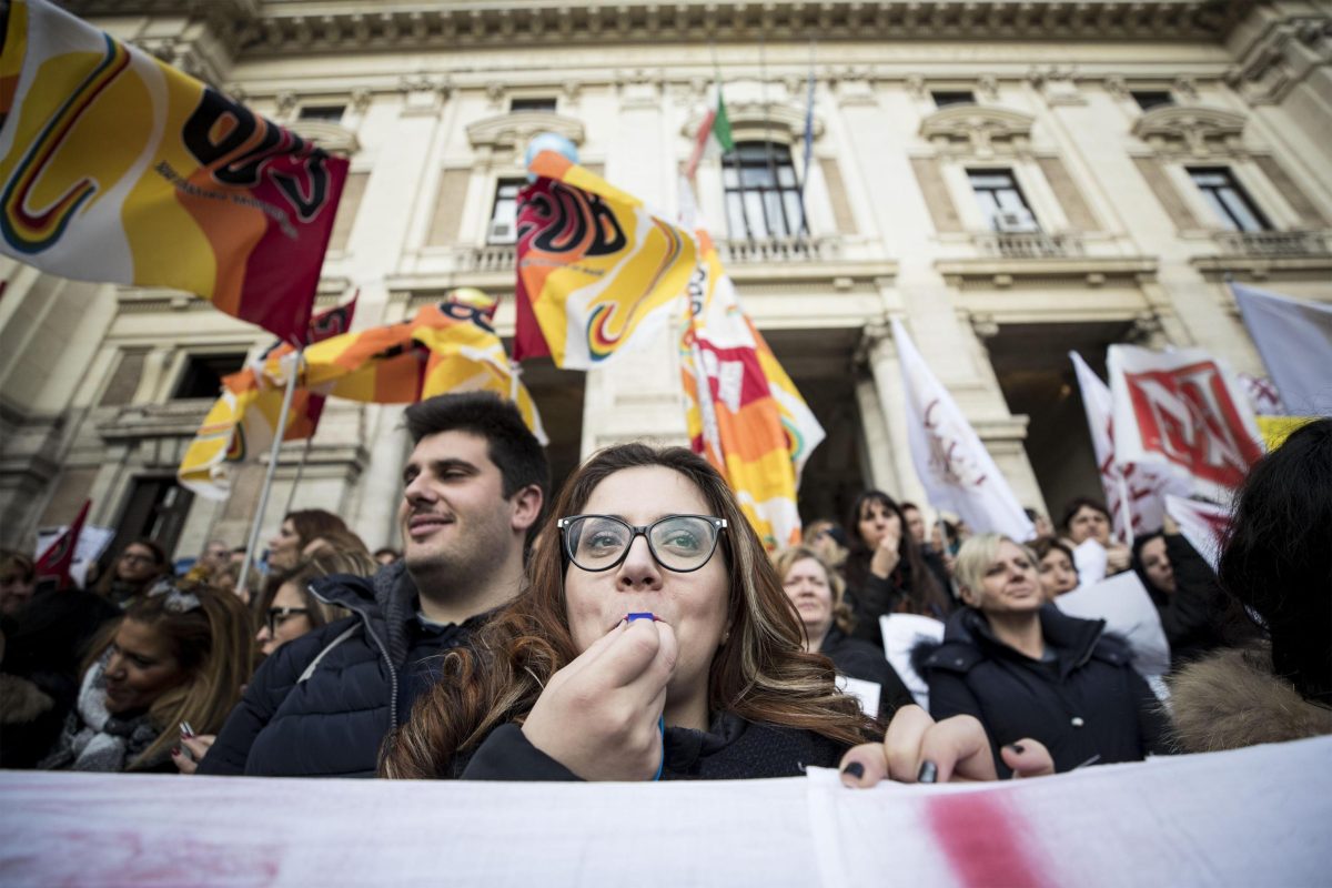 Galleria foto 'Sciopero generale della scuola: i motivi e le conseguenze' - foto 15