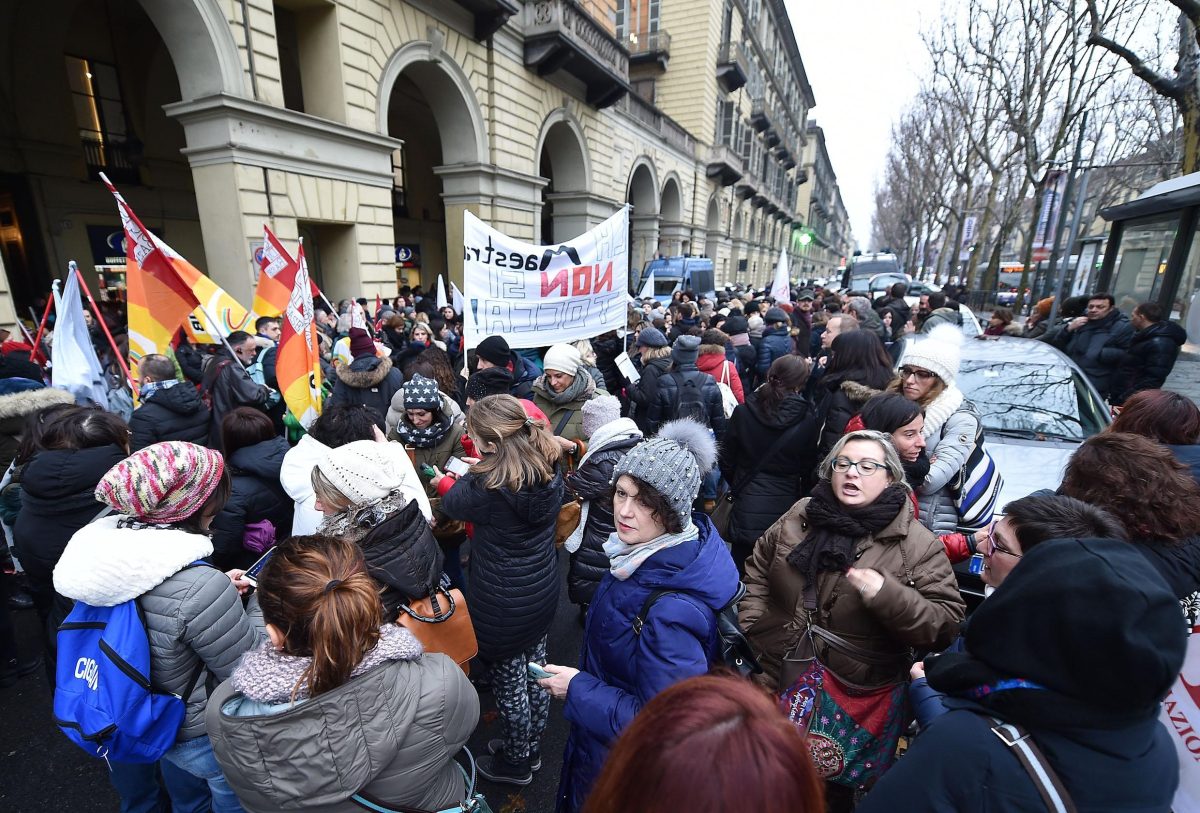 Galleria foto 'Sciopero generale della scuola: i motivi e le conseguenze' - foto 7