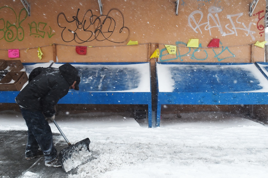 New York: la tormenta di neve che blocca la città – FOTO New York: la tormenta di neve che blocca la città – FOTO
