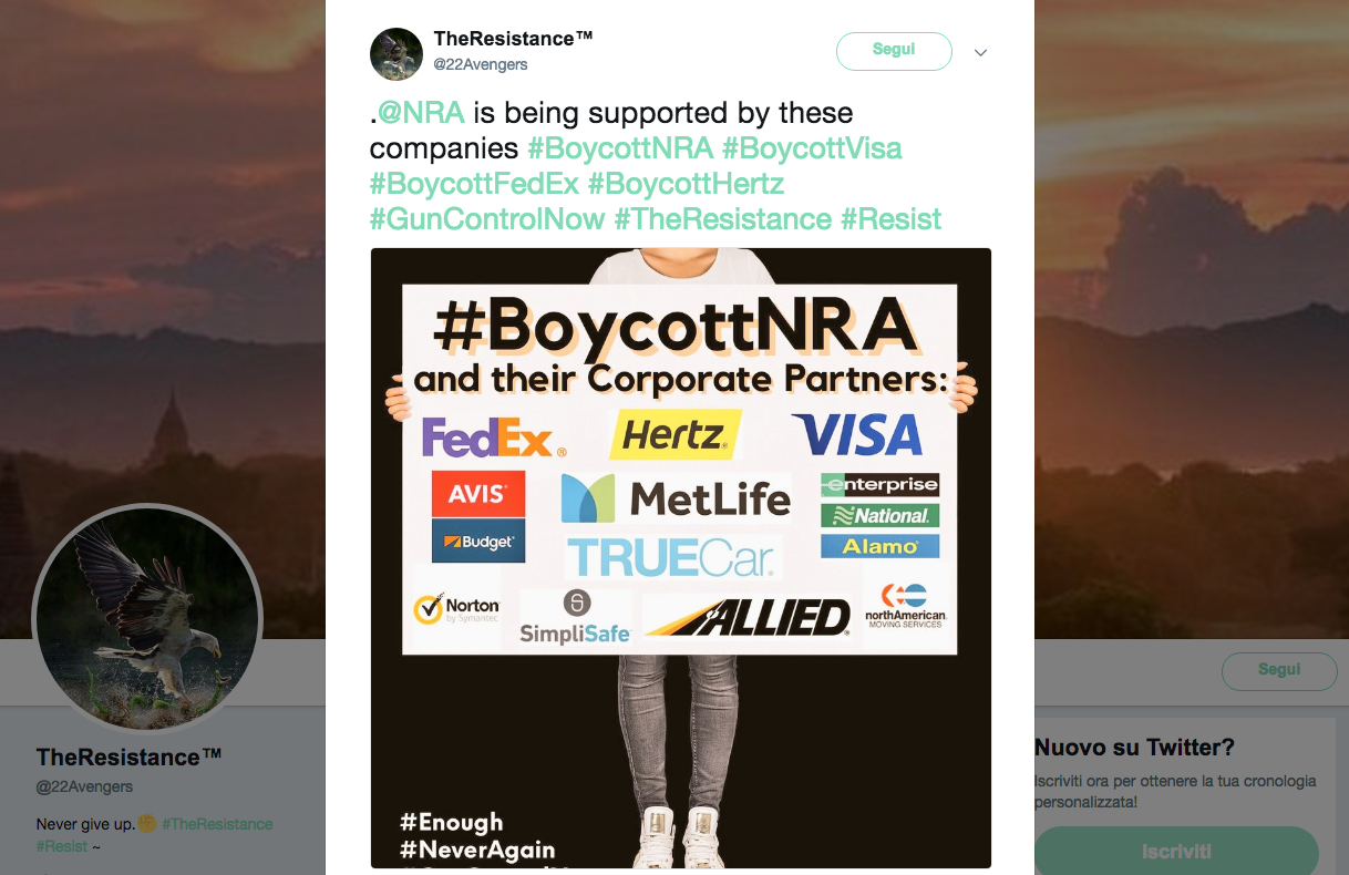 #BoycottNRA. E ora anche le aziende si allontanano dalla lobby delle armi