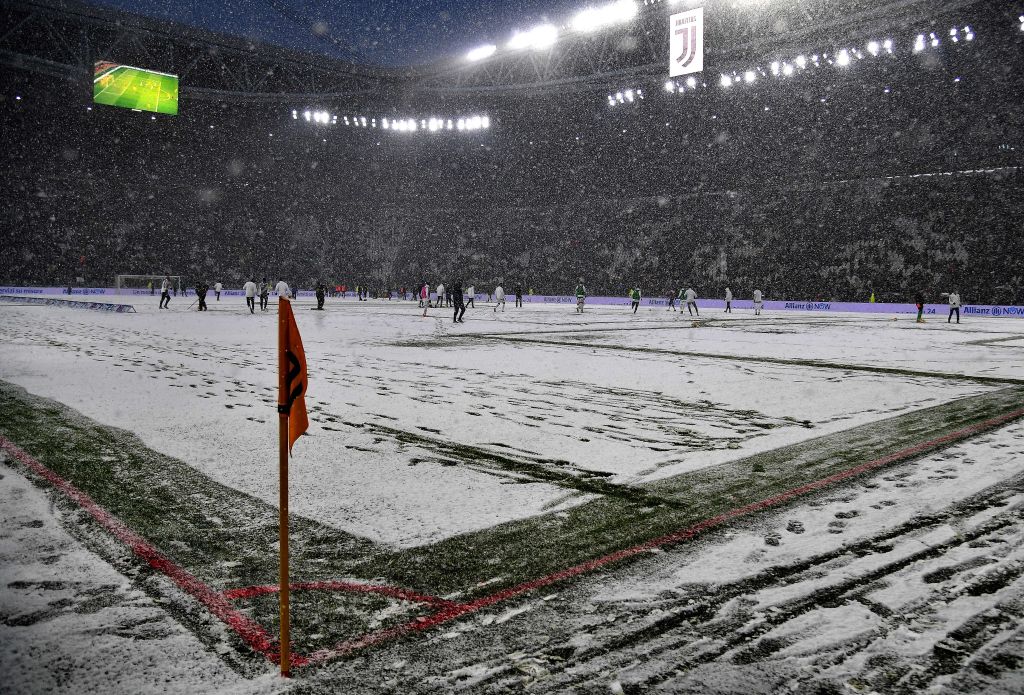 Juventus-Atalanta rinviata per neve: le immagini del maltempo allo Stadium