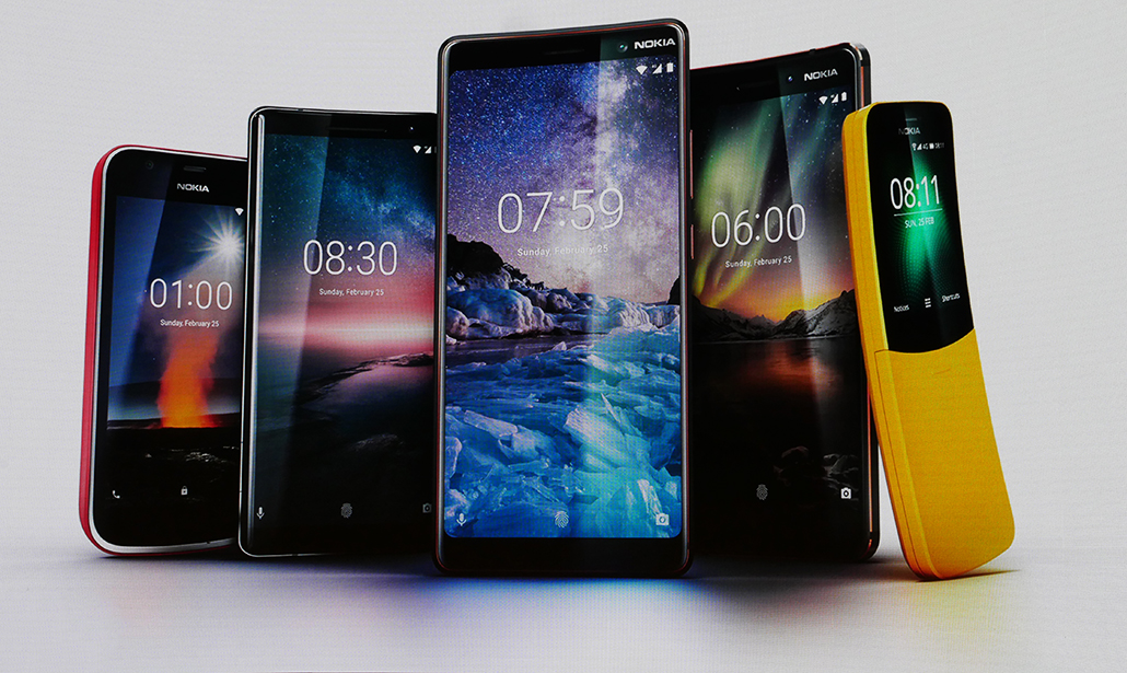 Nokia 8110: la rinascita del “bananino”