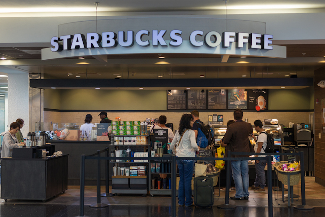 Starbucks: battere la concorrenza puntando sui dipendenti