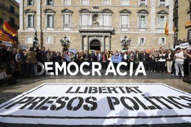 I passi indietro della democrazia nel mondo
