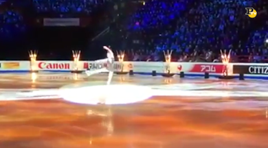 Carolina Kostner sulle note della nuova canzone di Mina