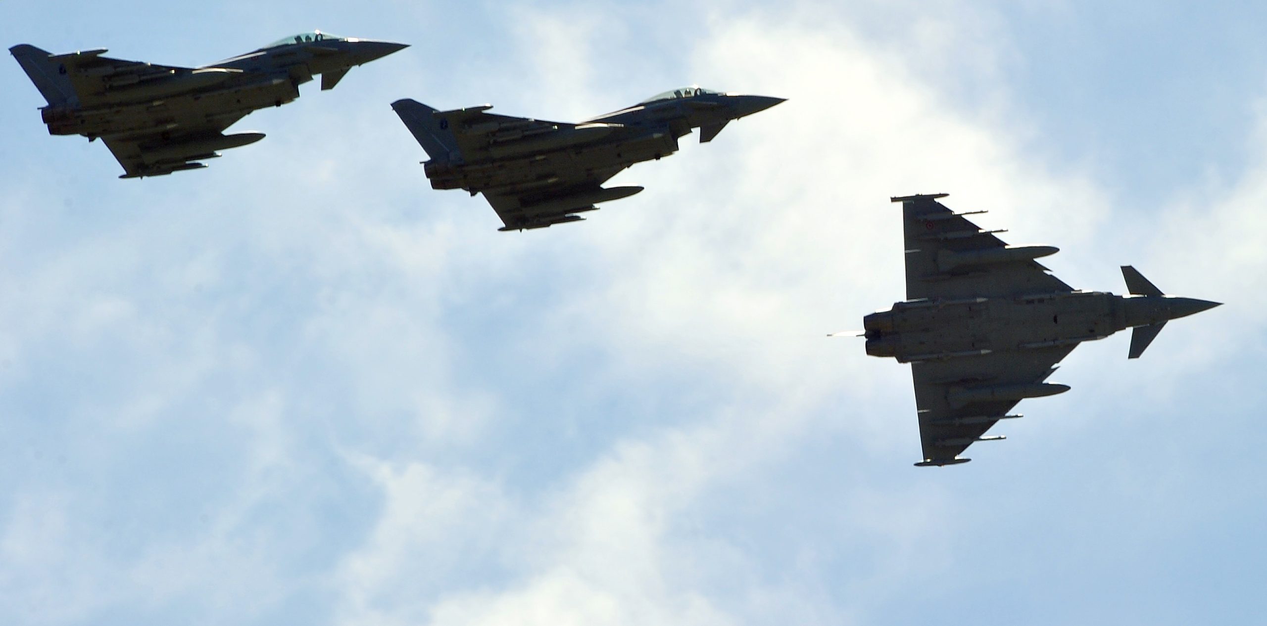 Boati nei cieli in Lombardia, cosa è successo e come funziona lo scramble