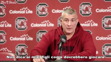 La lezione di sport per bambini e genitori di coach Frank Martin | video