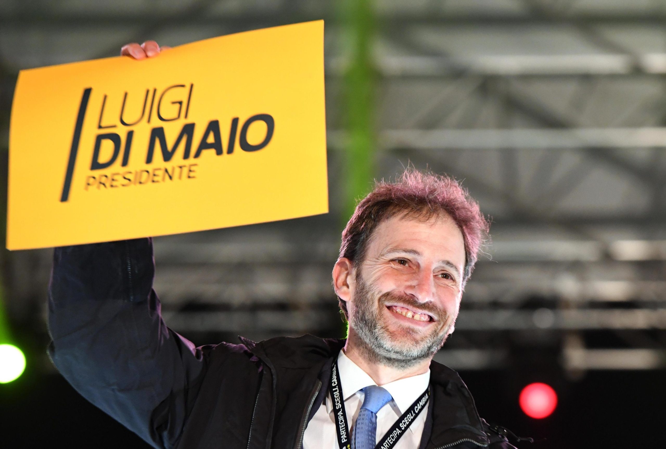 La democrazia diretta di Casaleggio e di Rousseau