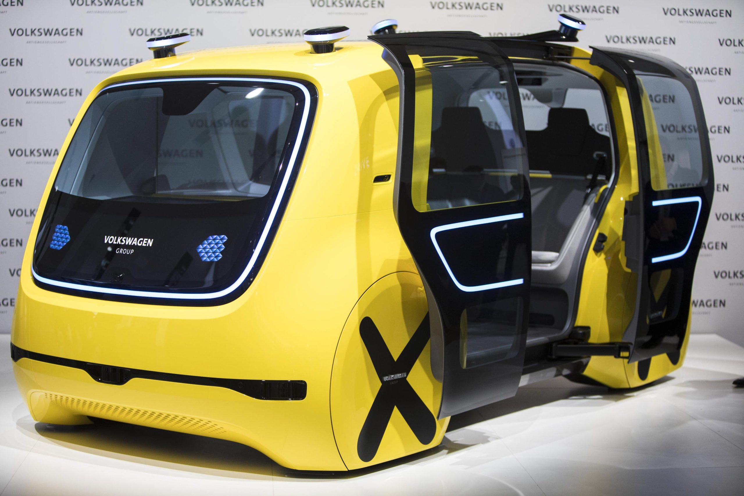 Auto elettrica: con Volkswagen in campo, la sfida si fa globale Auto elettrica: con Volkswagen in campo, la sfida si fa globale