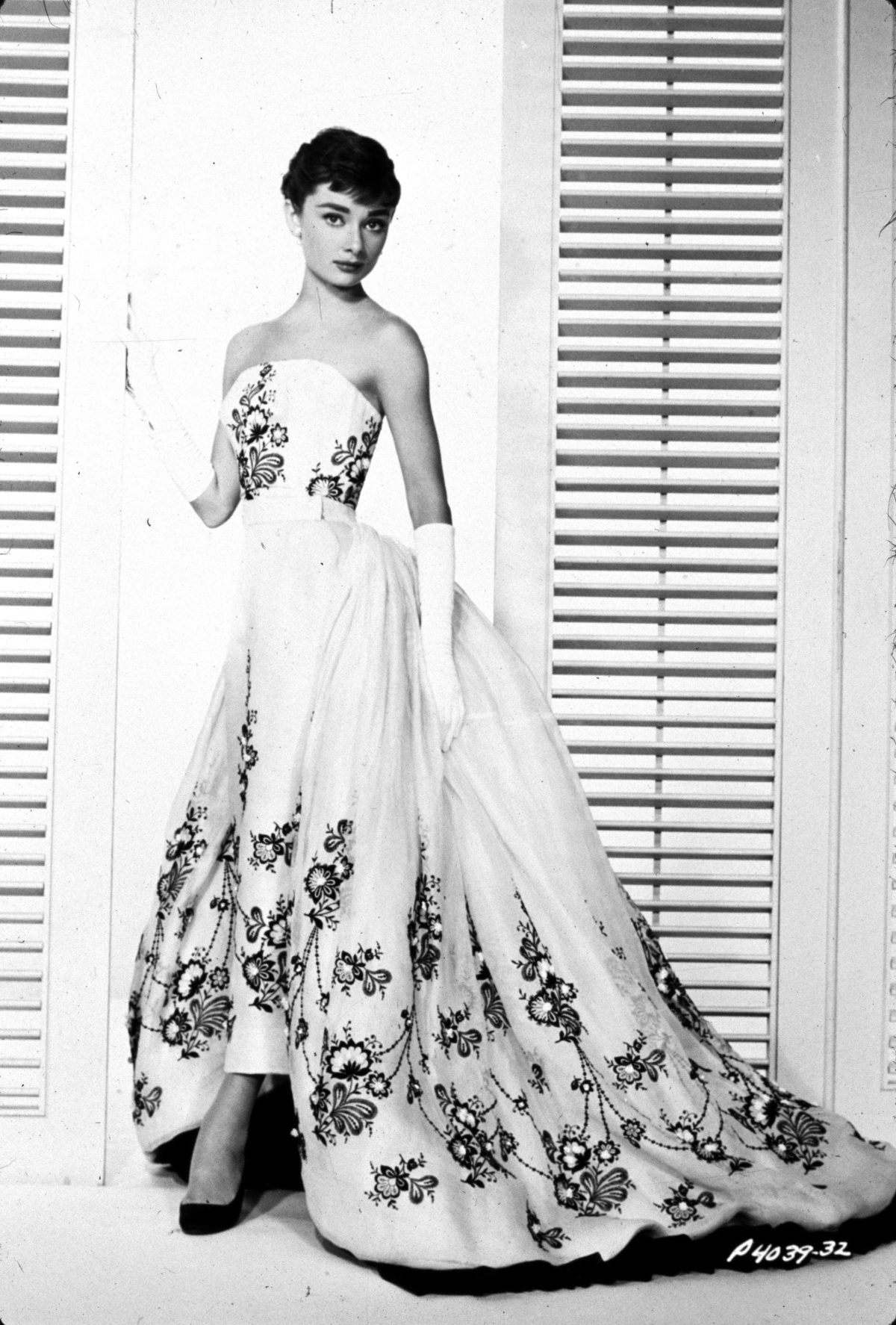 Galleria foto 'Non solo Audrey Hepburn: le dive che amavano Givenchy' - foto 24