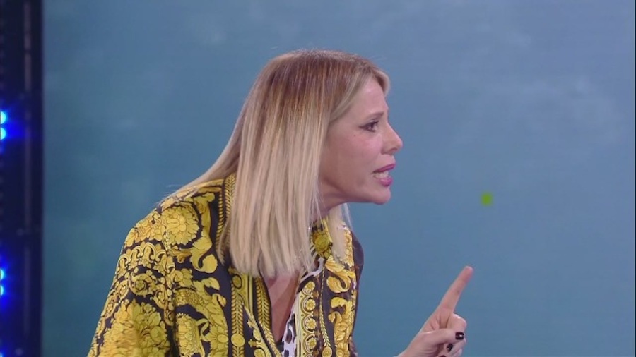 Isola dei Famosi 2018: Alessia Marcuzzi sbotta contro la Henger