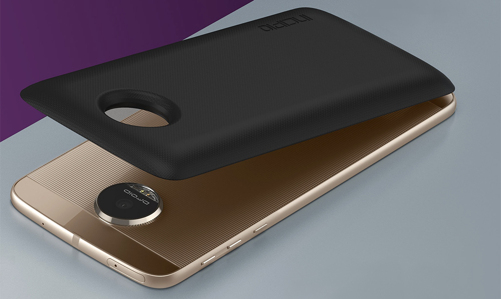 Motorola MotoMods: come evolve il telefono modulare Motorola MotoMods: come evolve il telefono modulare