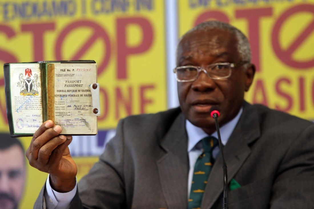 Toni Iwobi, il senatore leghista nero di cui parla mondo