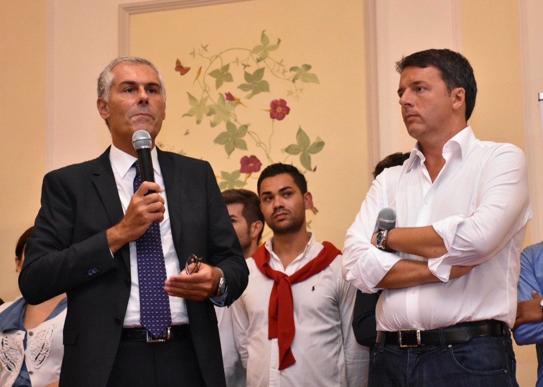 Renzi: le facce della sconfitta – Foto
