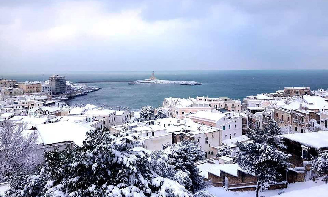 Maltempo: Milano, Genova, Roma e mezza Italia sotto la neve – Foto