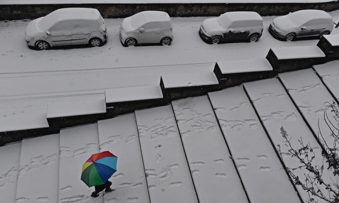 Maltempo: Milano, Genova, Roma e mezza Italia sotto la neve – Foto