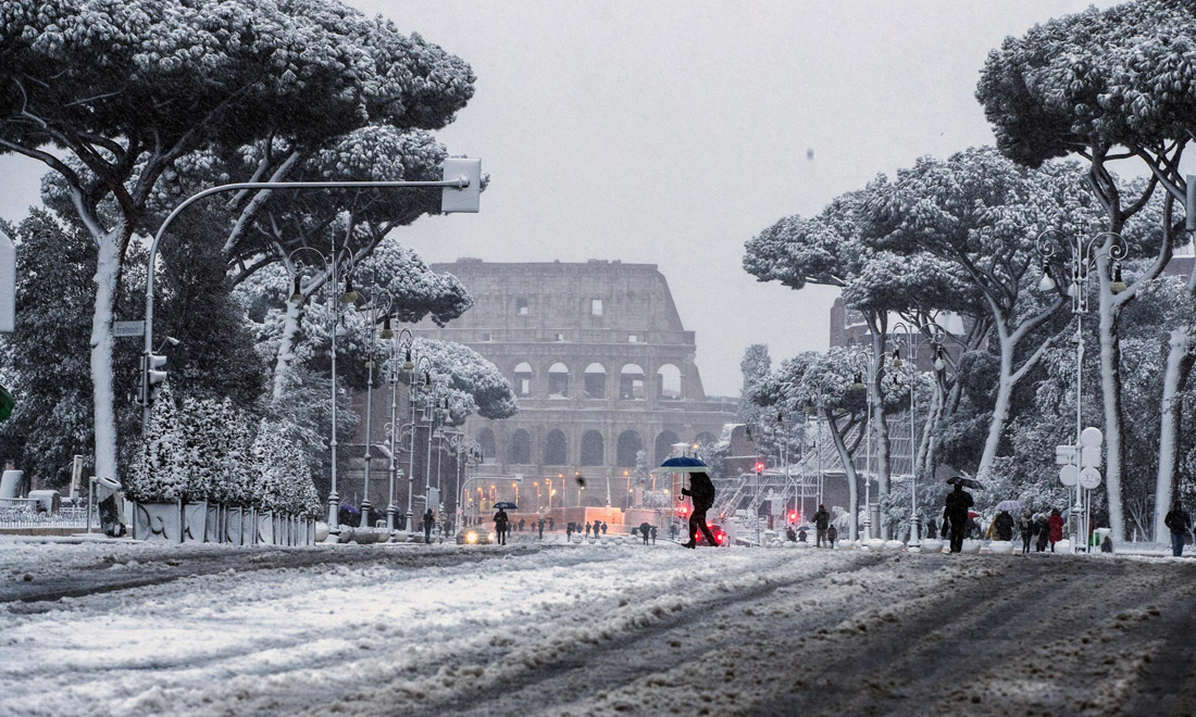 Maltempo: Milano, Genova, Roma e mezza Italia sotto la neve – Foto