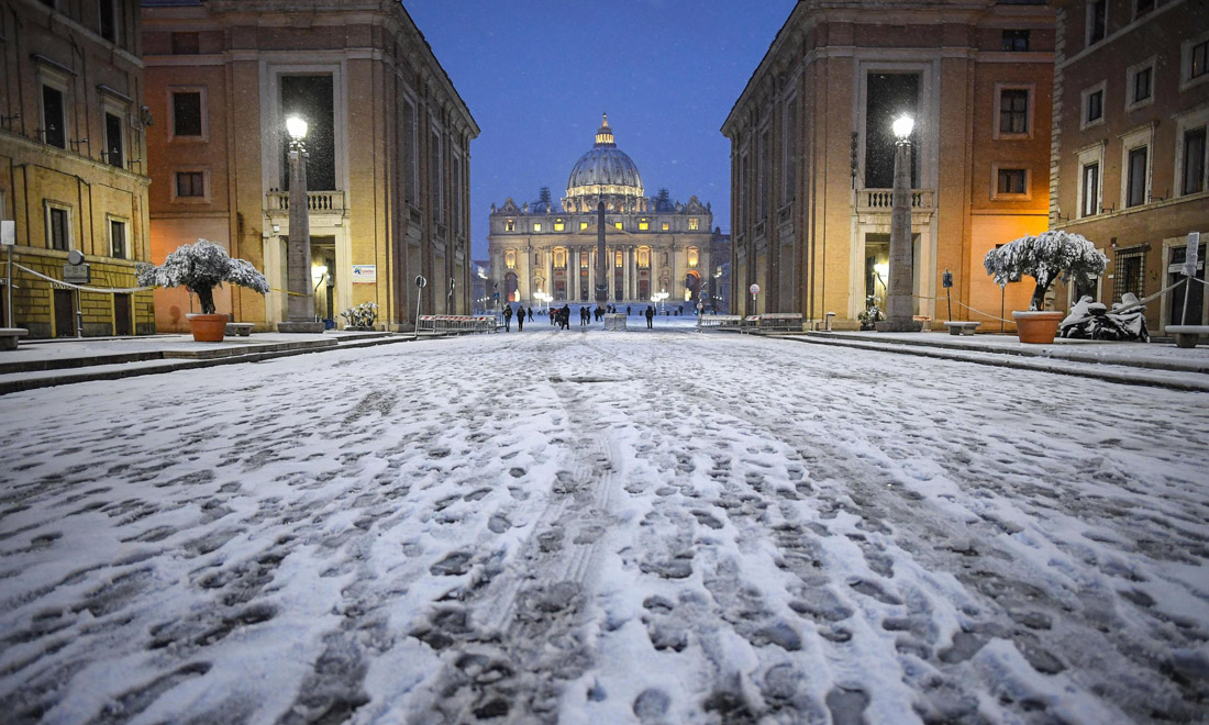 Maltempo: Milano, Genova, Roma e mezza Italia sotto la neve – Foto