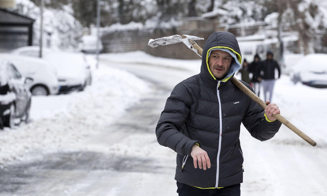 Maltempo: Milano, Genova, Roma e mezza Italia sotto la neve – Foto
