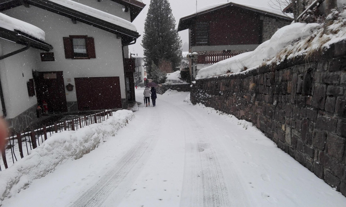 Maltempo: Milano, Genova, Roma e mezza Italia sotto la neve – Foto