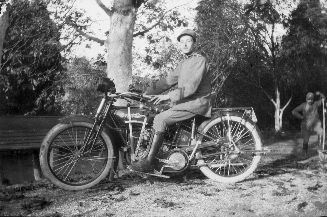 Motociclette nella Grande Guerra – la storia fotografica Motociclette nella Grande Guerra – la storia fotografica