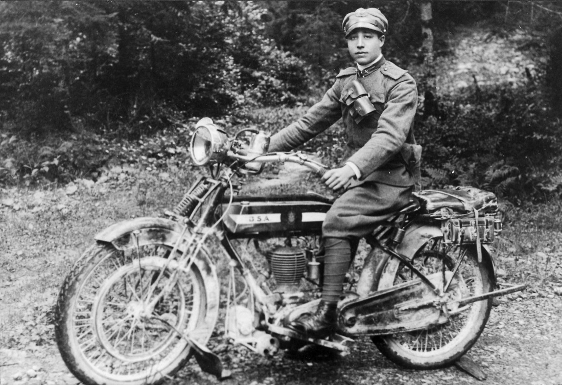 Motociclette nella Grande Guerra – la storia fotografica Motociclette nella Grande Guerra – la storia fotografica