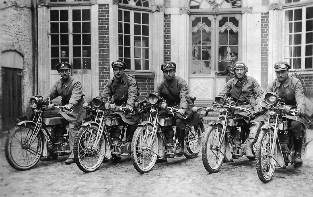 Motociclette nella Grande Guerra – la storia fotografica Motociclette nella Grande Guerra – la storia fotografica