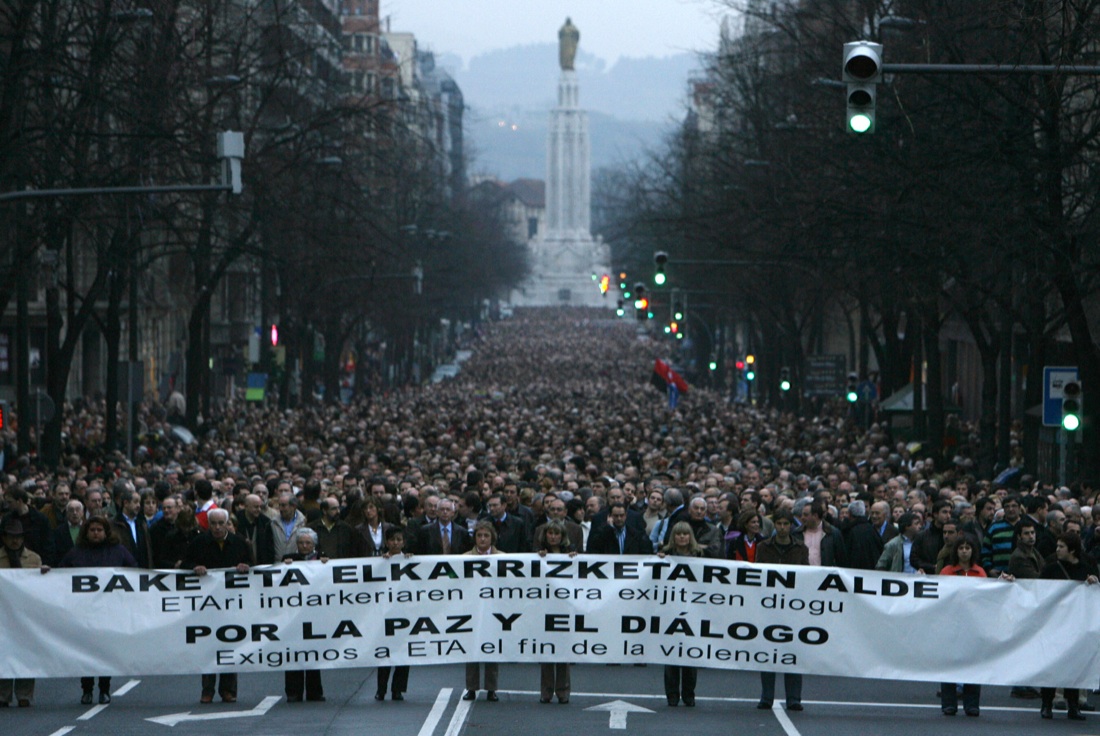 L’Eta si scioglie: storia di 60 anni di terrore indipendentista – foto L’Eta si scioglie: storia di 60 anni di terrore indipendentista – foto