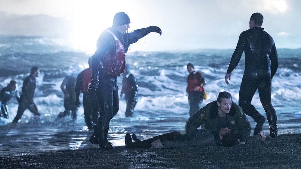 The Crossing: la serie tv erede di Lost. Foto e trailer The Crossing: la serie tv erede di Lost. Foto e trailer