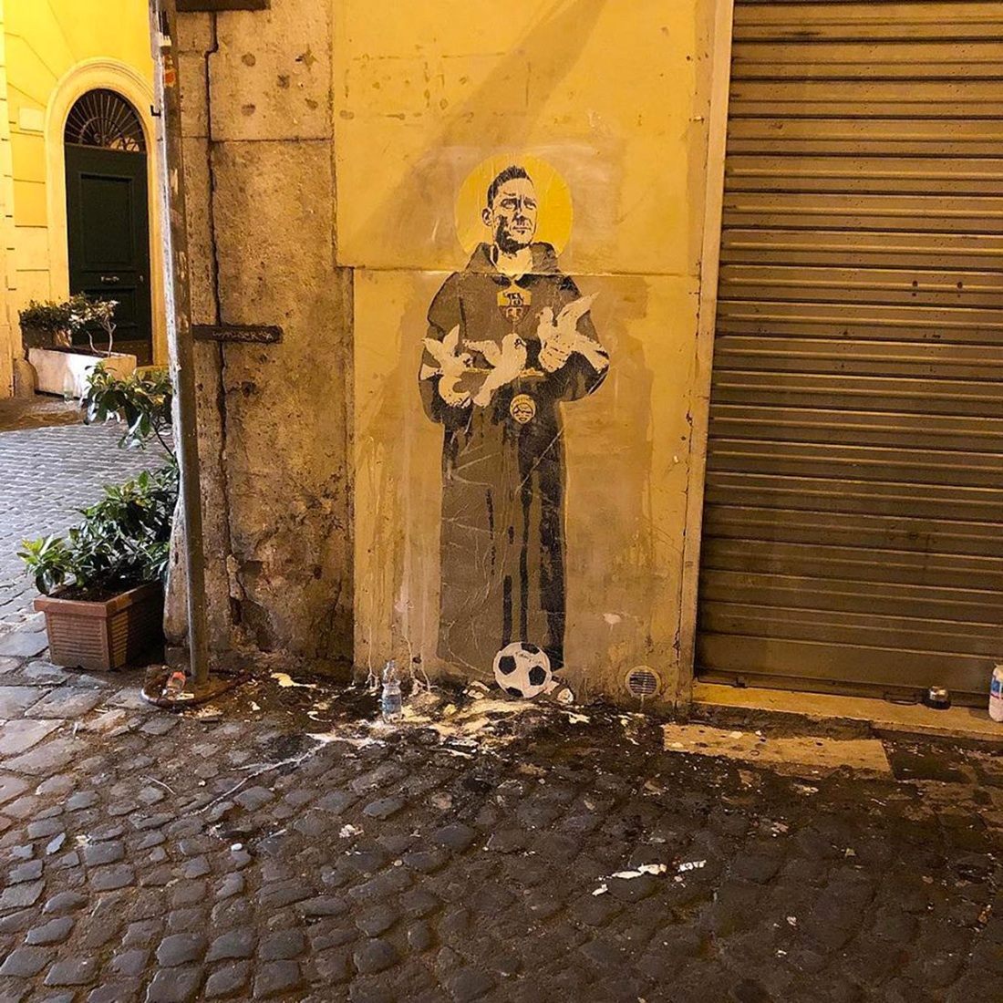 I murales politici dei Banksy italiani – FOTO I murales politici dei Banksy italiani – FOTO