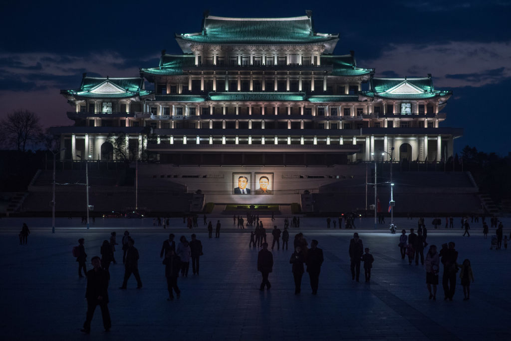 Corea del Nord: la festa del Giorno del Sole – FOTO