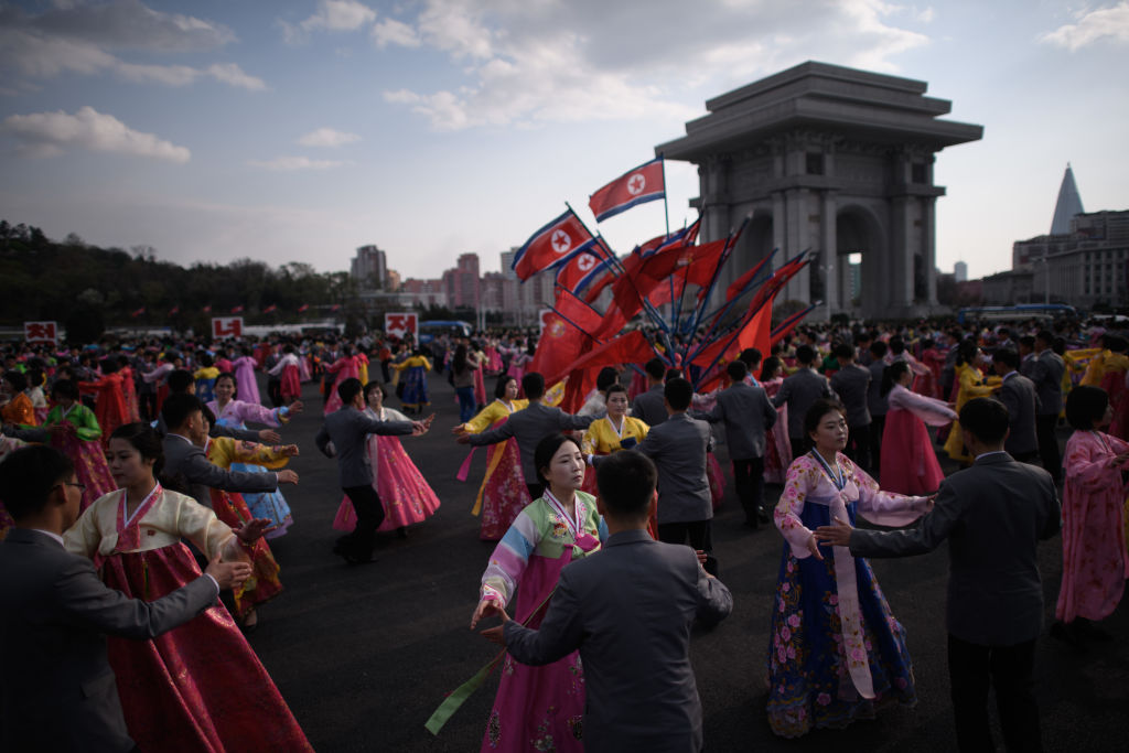 Corea del Nord: la festa del Giorno del Sole – FOTO