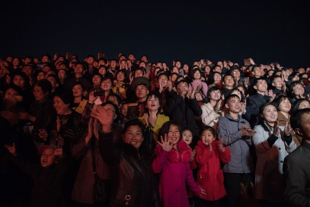 Corea del Nord: la festa del Giorno del Sole – FOTO