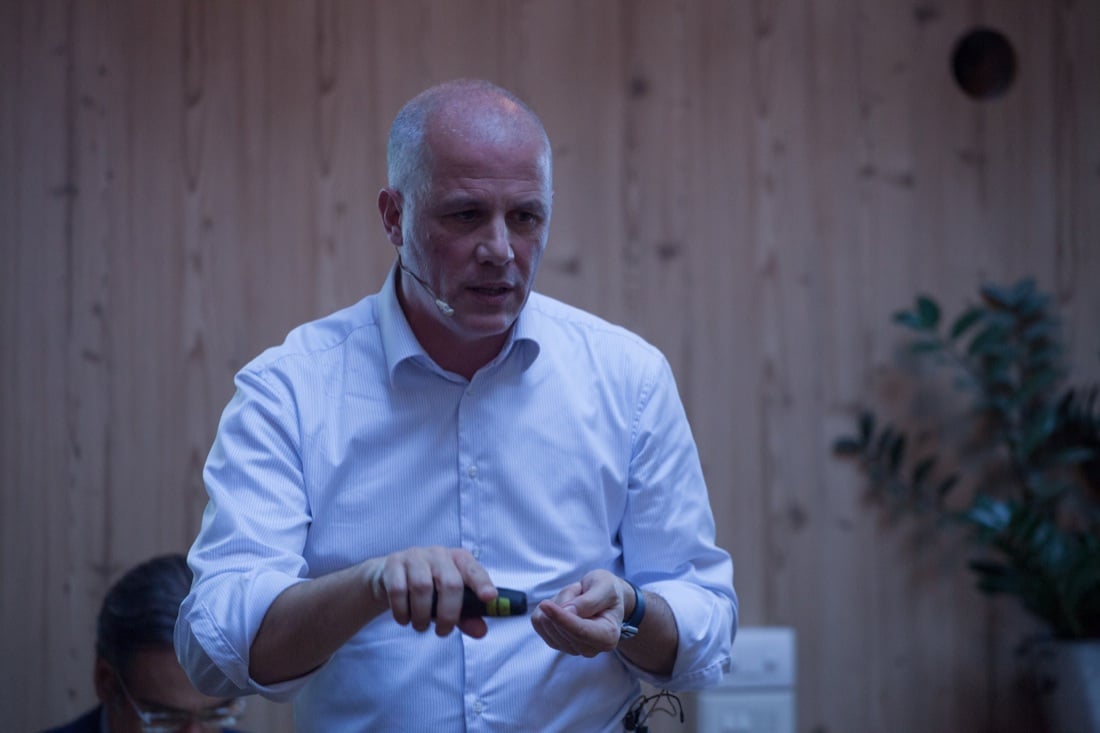 L’iperstoria tecnologica: come vivere la nostra epoca