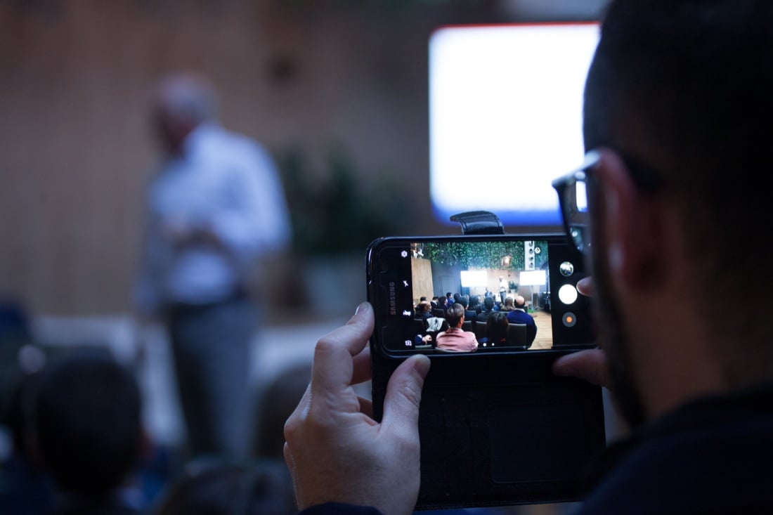 L’iperstoria tecnologica: come vivere la nostra epoca